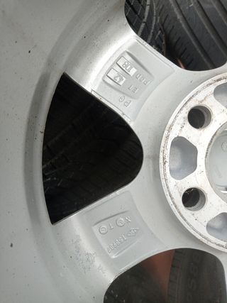Ruedas con gomas Peugeot 