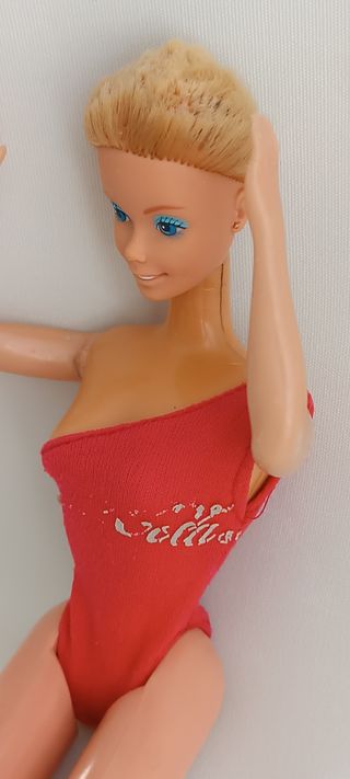 BARBIE CON COSTUME COCA COLA PHILIPPINES 1966