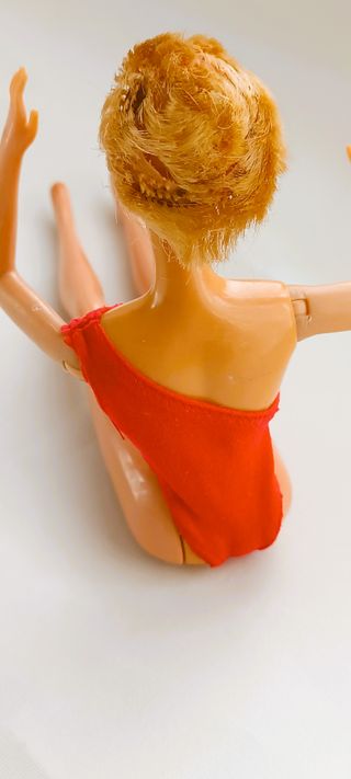 BARBIE CON COSTUME COCA COLA PHILIPPINES 1966