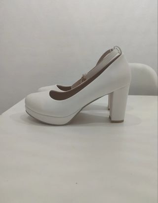 Zapato blancos tacón