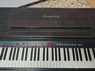 Piano digital Ringway