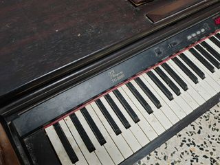 Piano digital Ringway