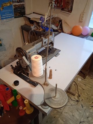 Maquina coser aparar profesional. Monóvar recogida