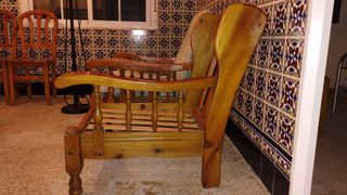 2 Sillones de madera