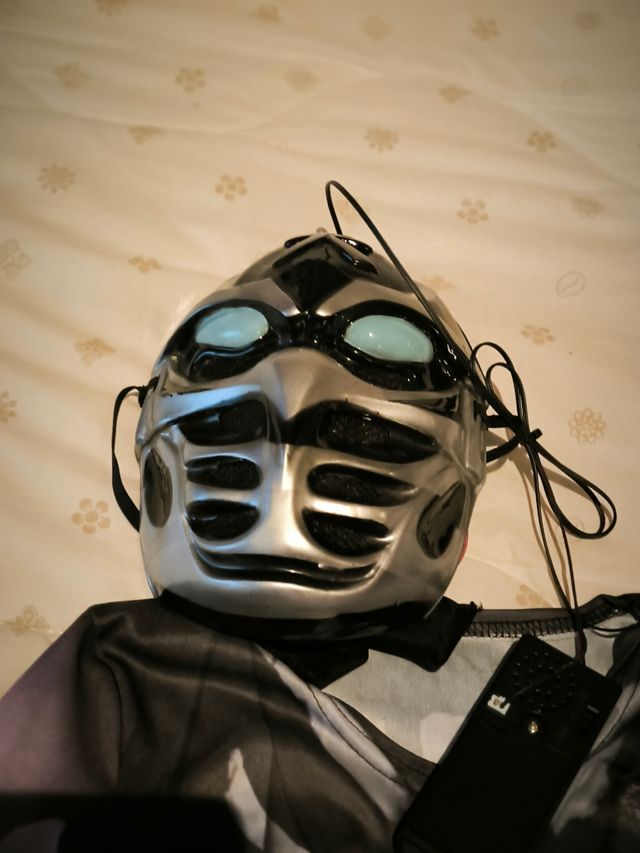 Maglia fortinete con maschera con voce