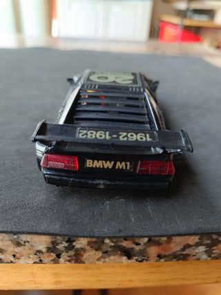 Scalextric BMW M1 20 aniversario negro