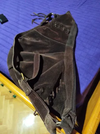 Bolso de cuero marrón chocolate