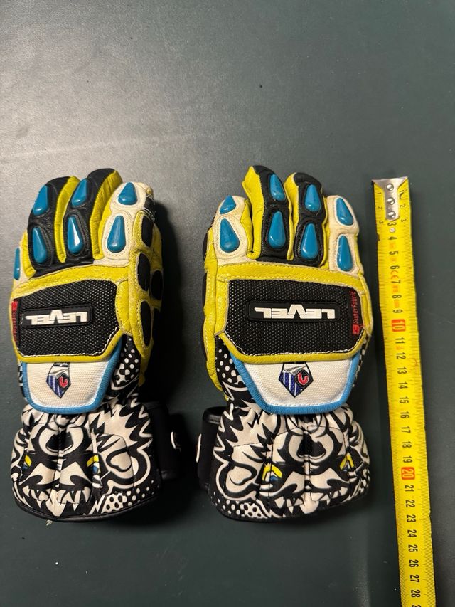 Guante competicion slalom level junior Xl talla 6