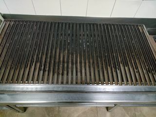 Barbacoa de gas y piedra volcánica,de cuatro fuego