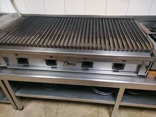 Barbacoa de gas y piedra volcánica,de cuatro fuego