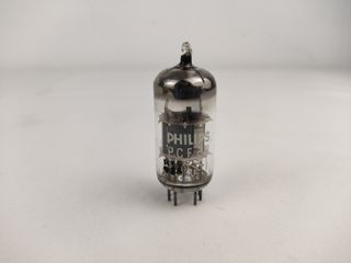 Philips PCF82 Válvula para rádio