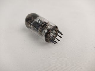 Philips PCF82 Válvula para rádio