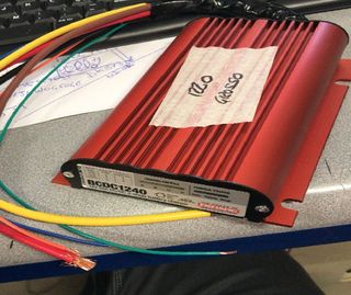 Caricatore camper fuoristrada camion