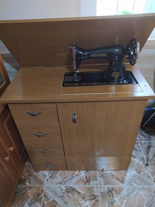 Maquina de coser antigua hexagon, muy buen estado