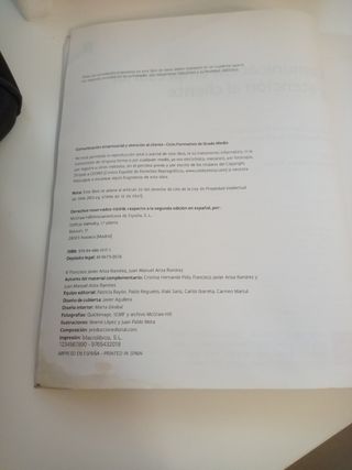 LA - Comunicacion empresarial y atencion al cliente. (Spanish Edition)