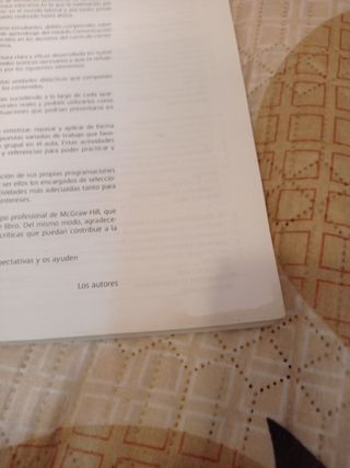 LA - Comunicacion empresarial y atencion al cliente. (Spanish Edition)