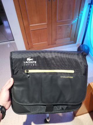 Maletin lacoste a estrenar