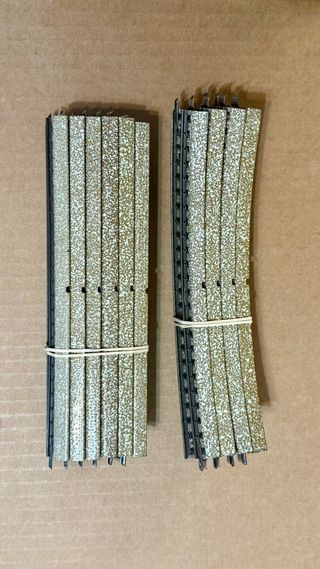 Märklín H0  Diez vías rectas y curvas 5106 y 5100