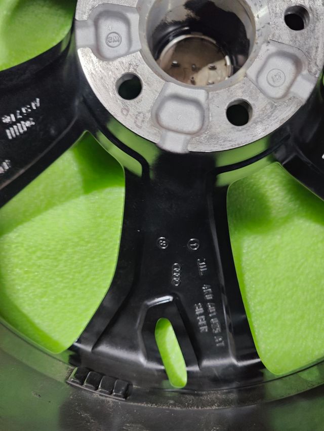 4 Llantas AUDI RS6 2023 DE 22