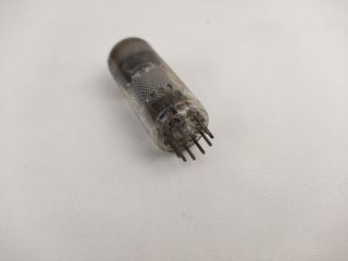 MULLARD EF85 Válvula para rádio