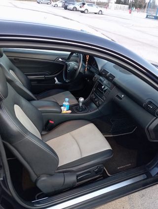 Mercedes-Benz Clase C 2005