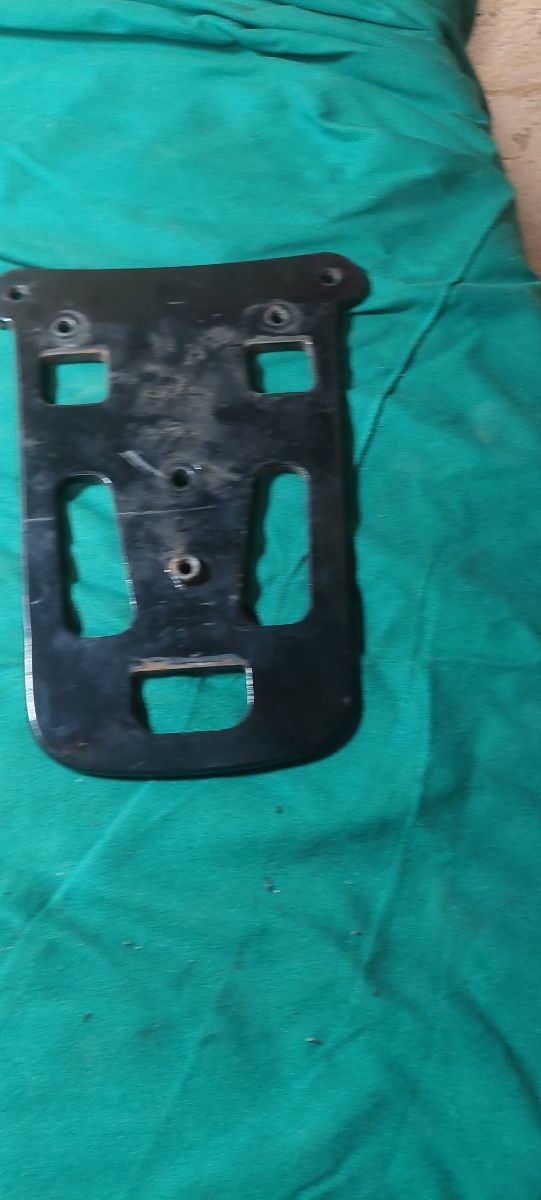 Piastra  baule piaggio