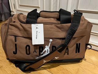 Bolsa deporte macuto Nike Jordan marrón nueva