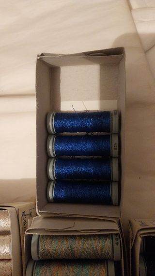 Hilo metalizado marca Finca