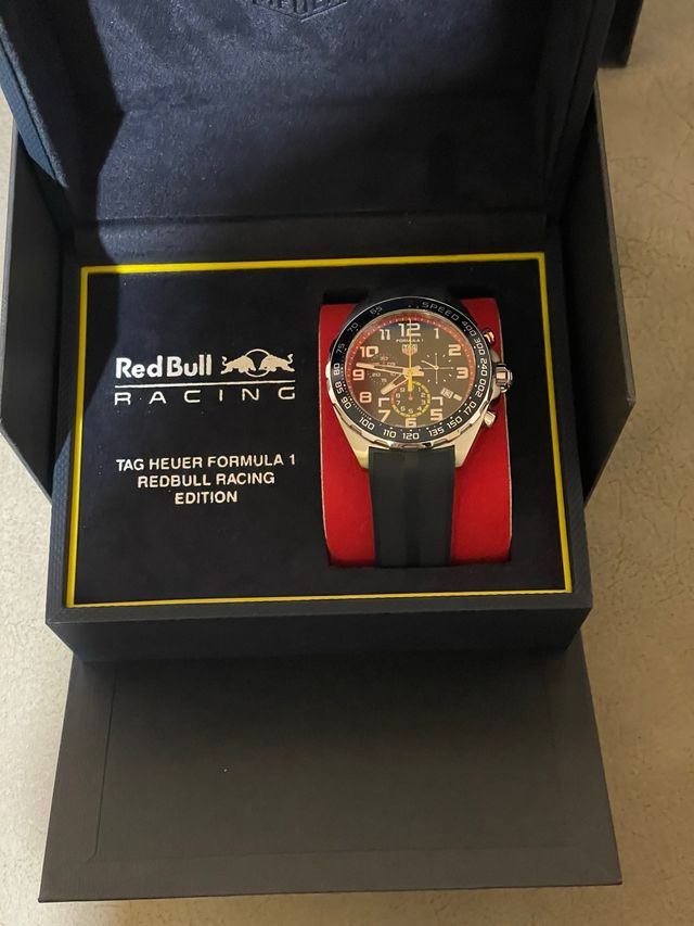 Tag Heuer red bull