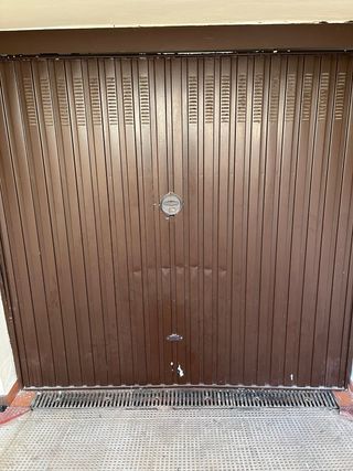 Puerta cochera