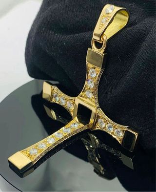 Cruz oro diamantes 