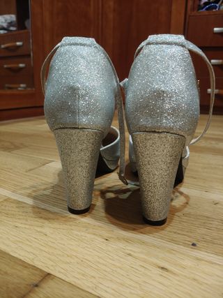 Zapatos tacón 