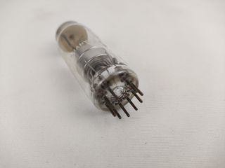 Telefunken EY86 Válvula para rádio