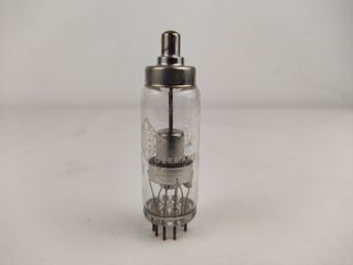 Telefunken EY86 Válvula para rádio