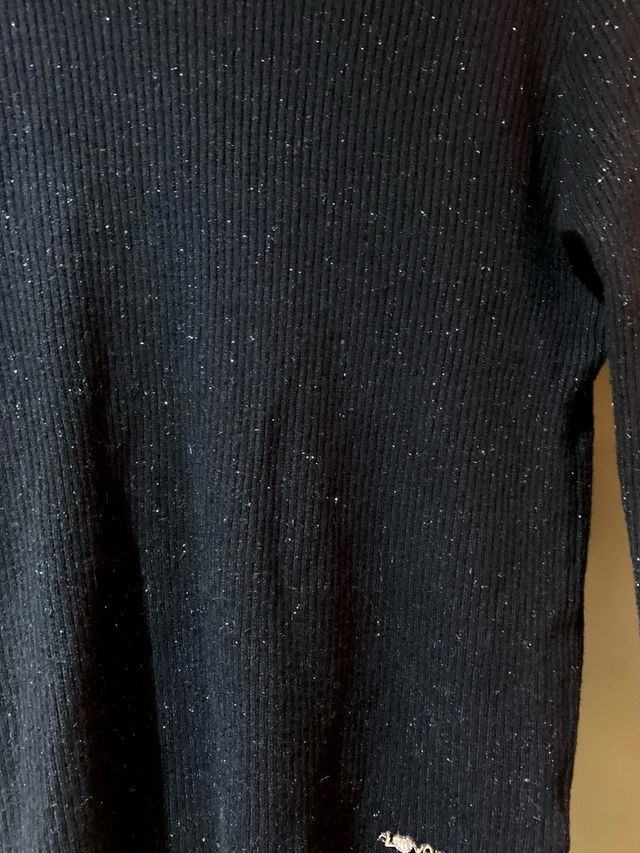 Jersey fino negro con hilo plateado