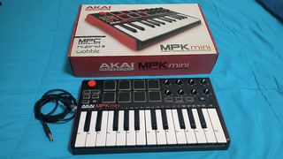  AKAI MPK MINI, CONTROLADOR MIDI
