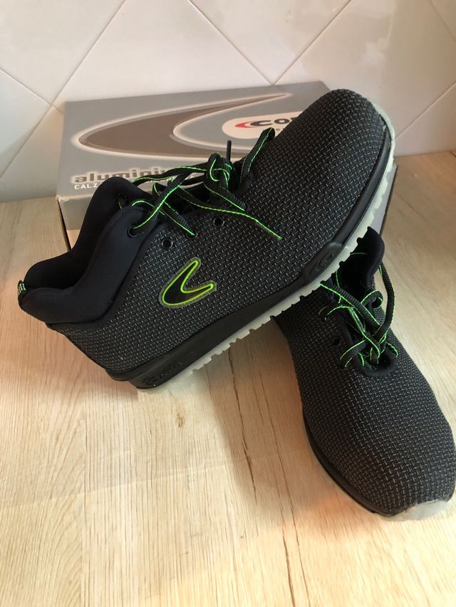 Zapatos de seguridad Cofra T.42