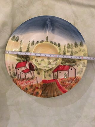 Piatto da antipasto con paesaggio