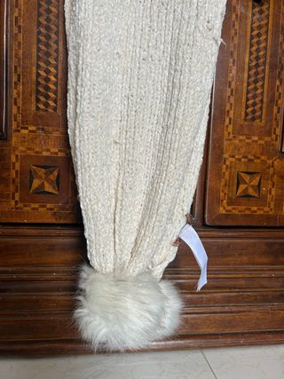 Sciarpa in maglia con ponpon di LiuJo