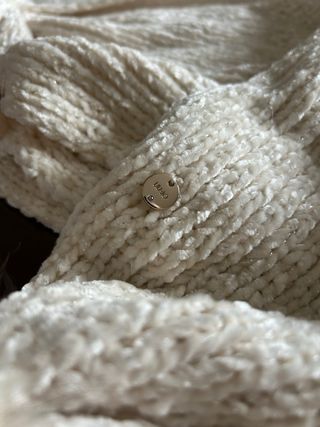 Sciarpa in maglia con ponpon di LiuJo