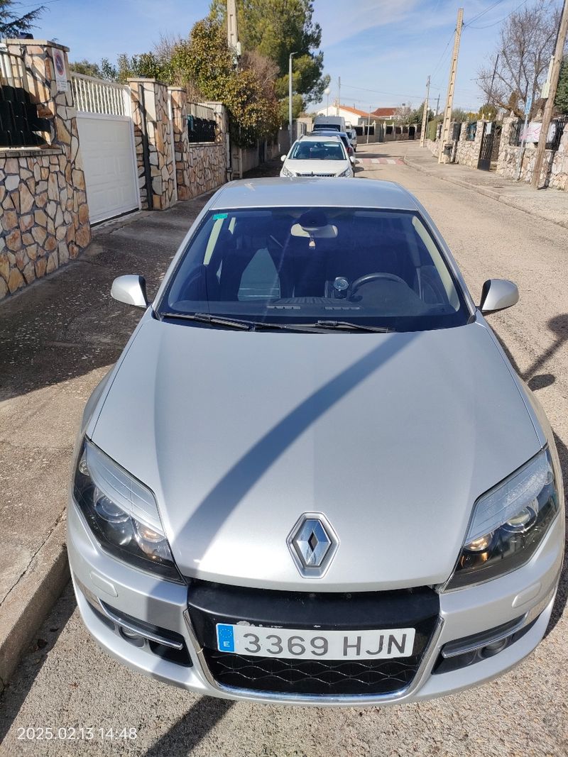 Renault Laguna 2012 - foto 1
