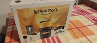 Cafetera Vertuo Nespresso 