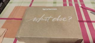 Cafetera Vertuo Nespresso 