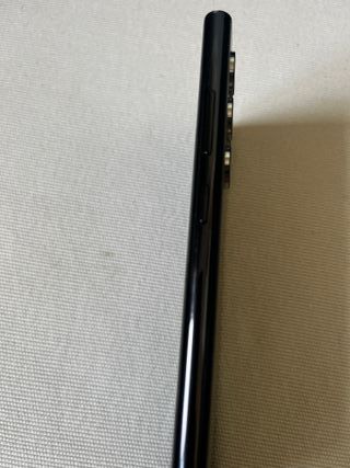 Samsung Galaxy S22 Ultra con lapiz