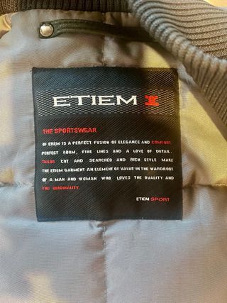 Cazadora de plumas Etiem