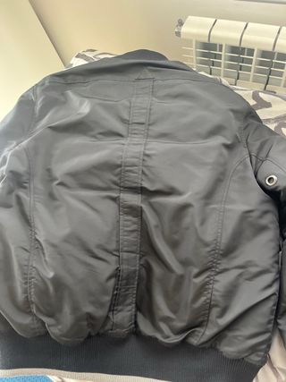 Cazadora de plumas Etiem