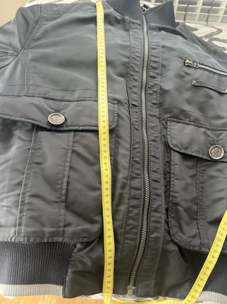 Cazadora de plumas Etiem