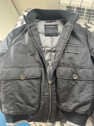 Cazadora de plumas Etiem