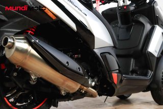 RENTING PEUGEOT METROPOLIS 400 GT
