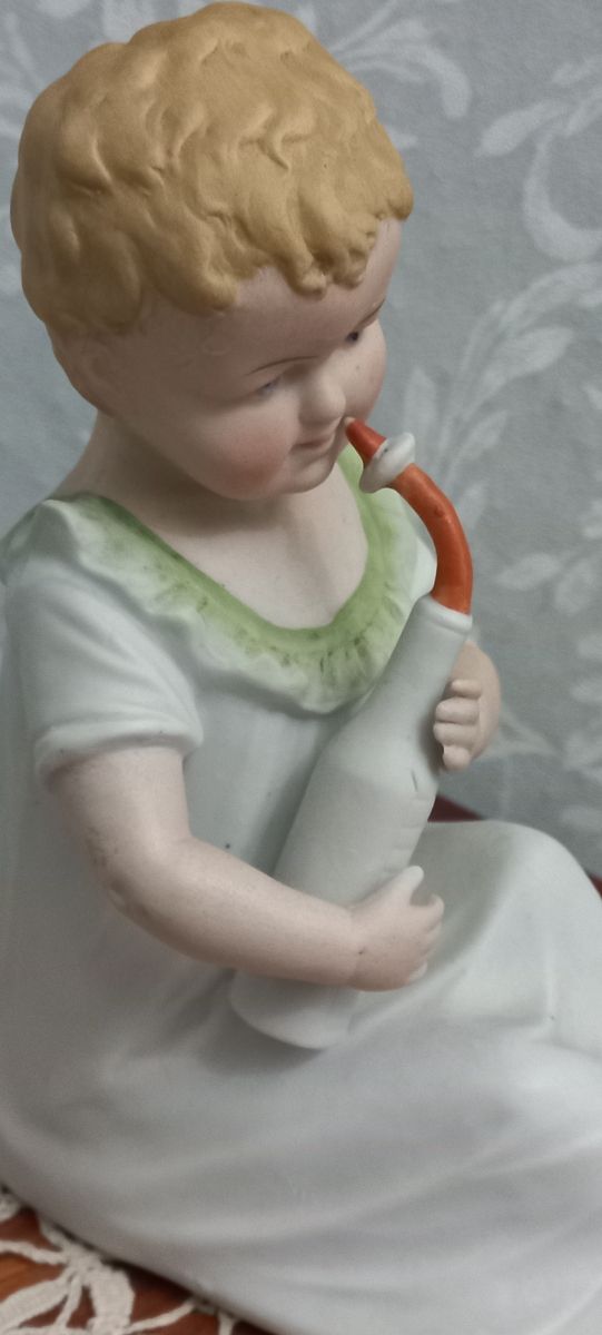 Figura,estilo bebé piano